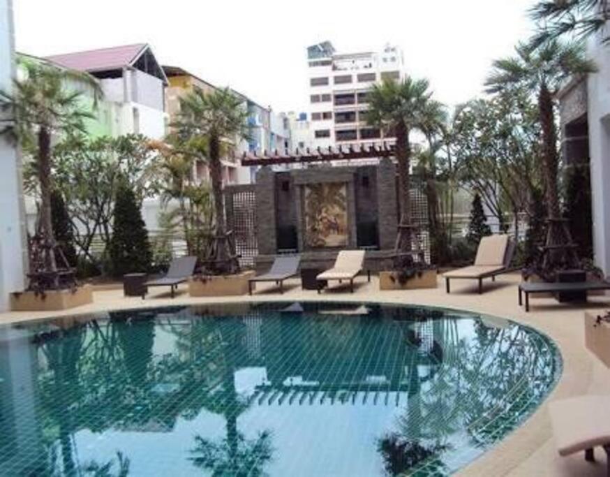 Recently Renovated Pool View Apartment In Modern Complex Patong Kültér fotó